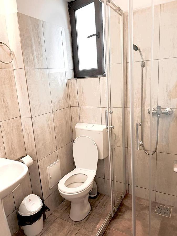 אפורי נורד Regency Villa מראה חיצוני תמונה