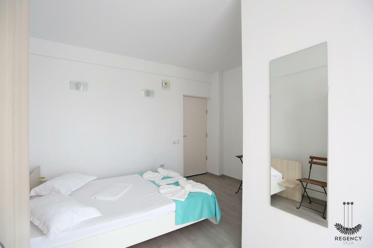 אפורי נורד Regency Villa מראה חיצוני תמונה