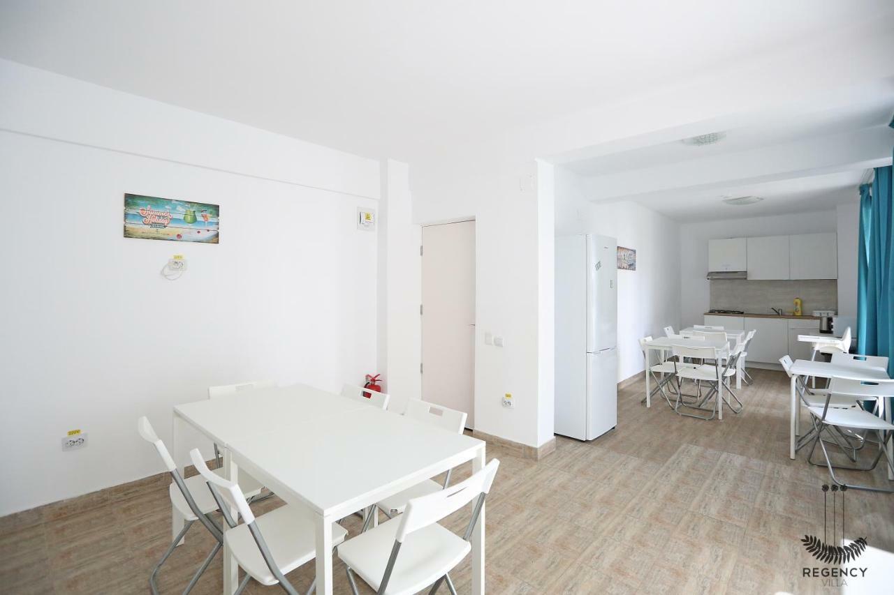 אפורי נורד Regency Villa מראה חיצוני תמונה