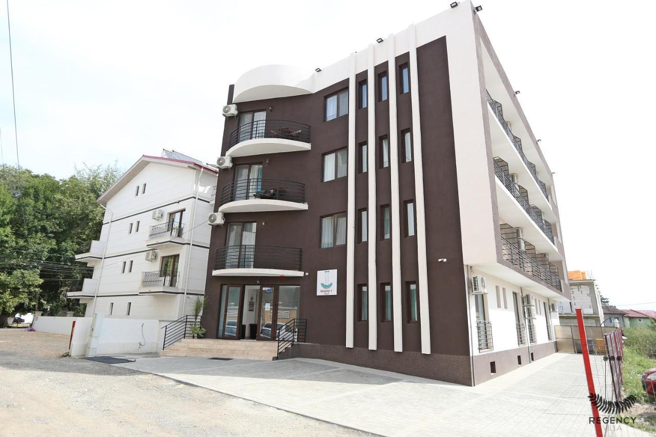 אפורי נורד Regency Villa מראה חיצוני תמונה