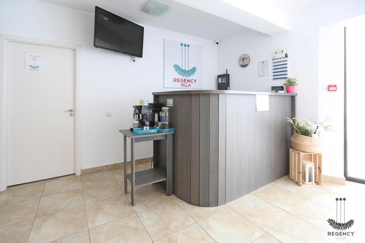 אפורי נורד Regency Villa מראה חיצוני תמונה