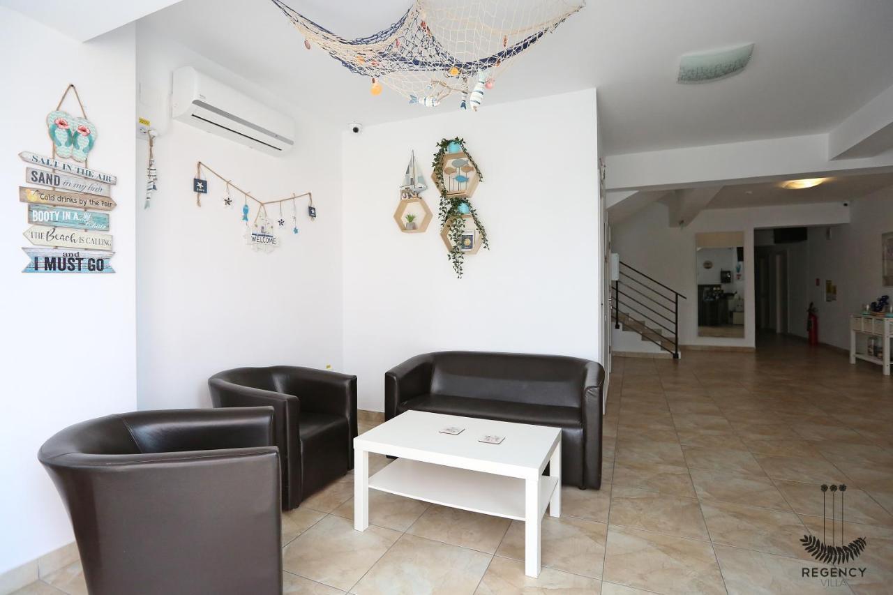 אפורי נורד Regency Villa מראה חיצוני תמונה